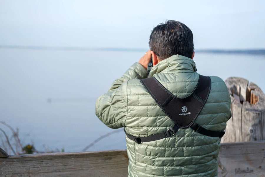 VEO HD IV 10X42 Binoculars + Veo Optic Guard Harness + Vanguard Digiscoping Kit Pack 