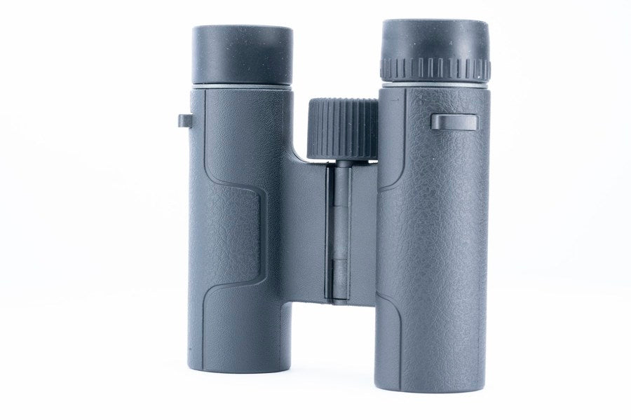 Vanguard Vesta 8X25 Binoculars 