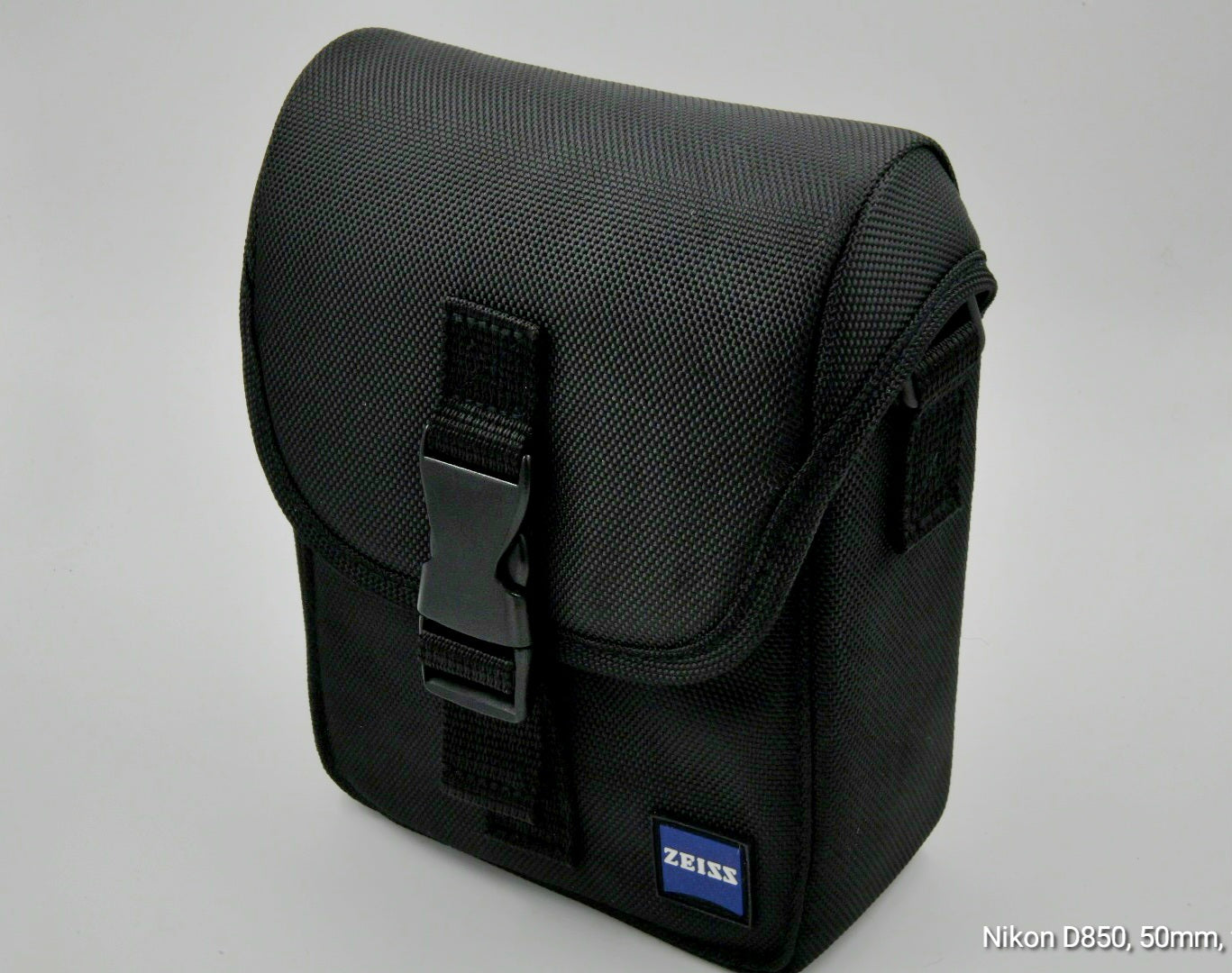 ZEISS Conquest HD 10x42 Binoculars 