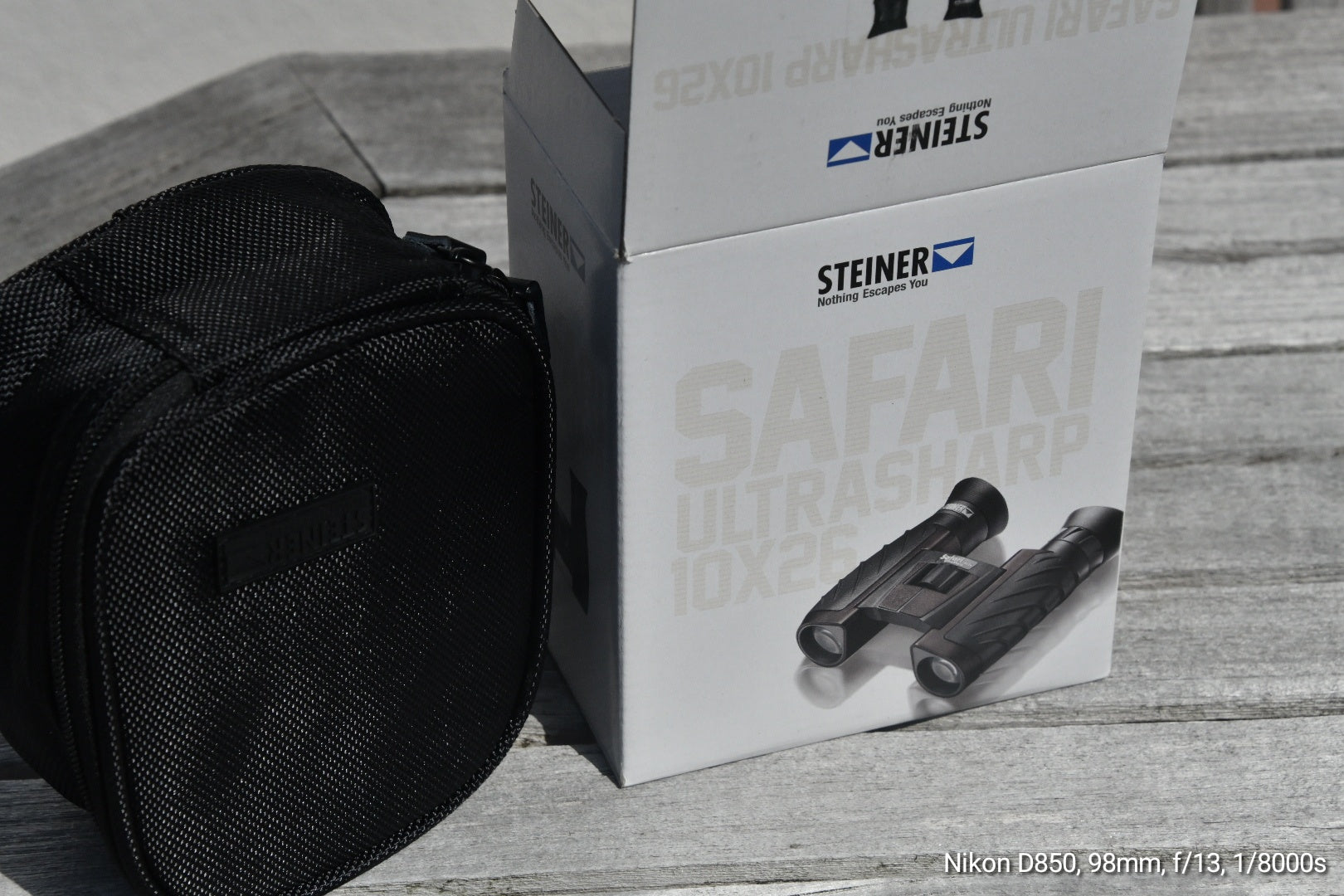 Steiner Safari UltraSharp 10X26 Binoculars 