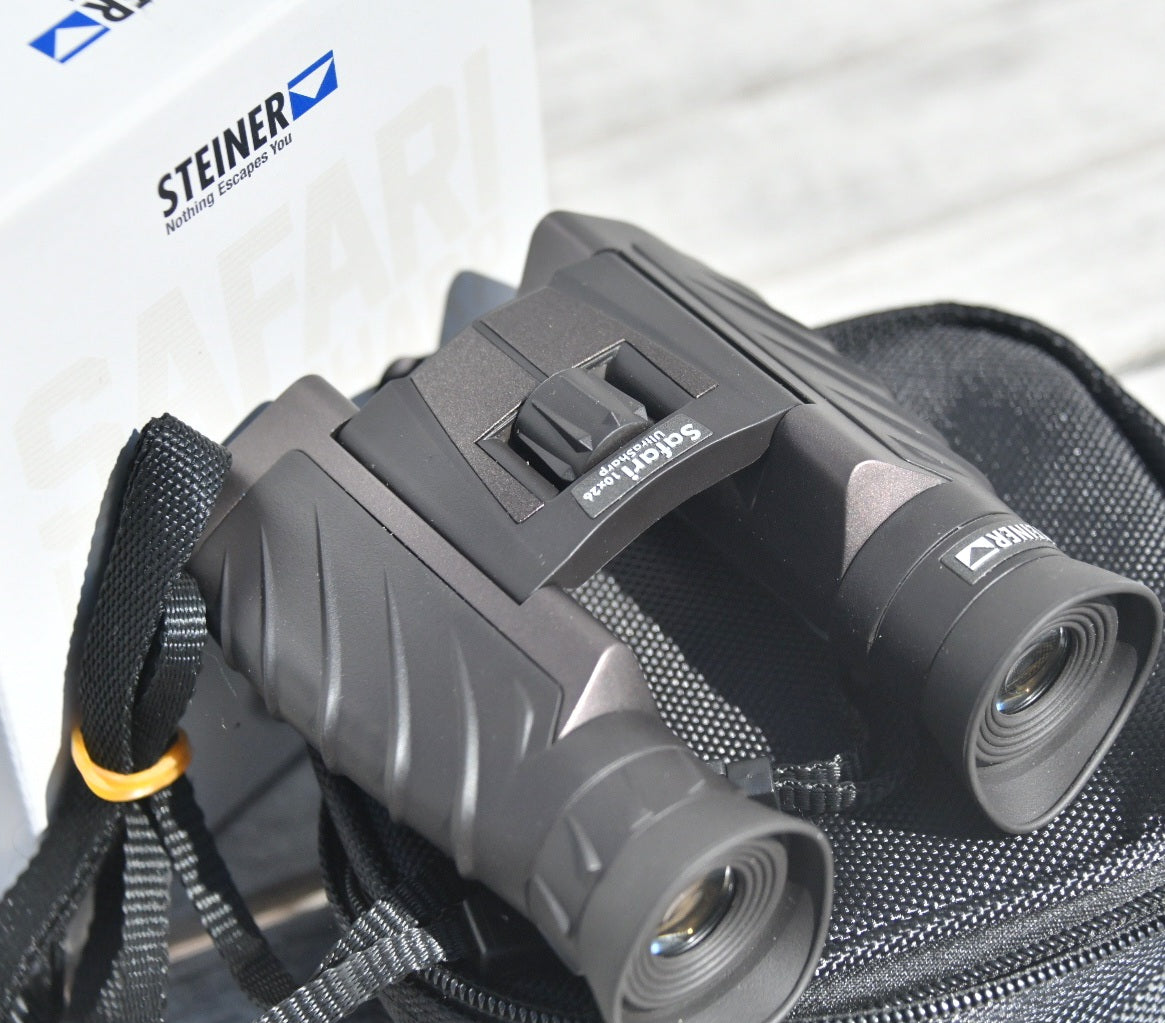 Steiner Safari UltraSharp 10X26 Binoculars 