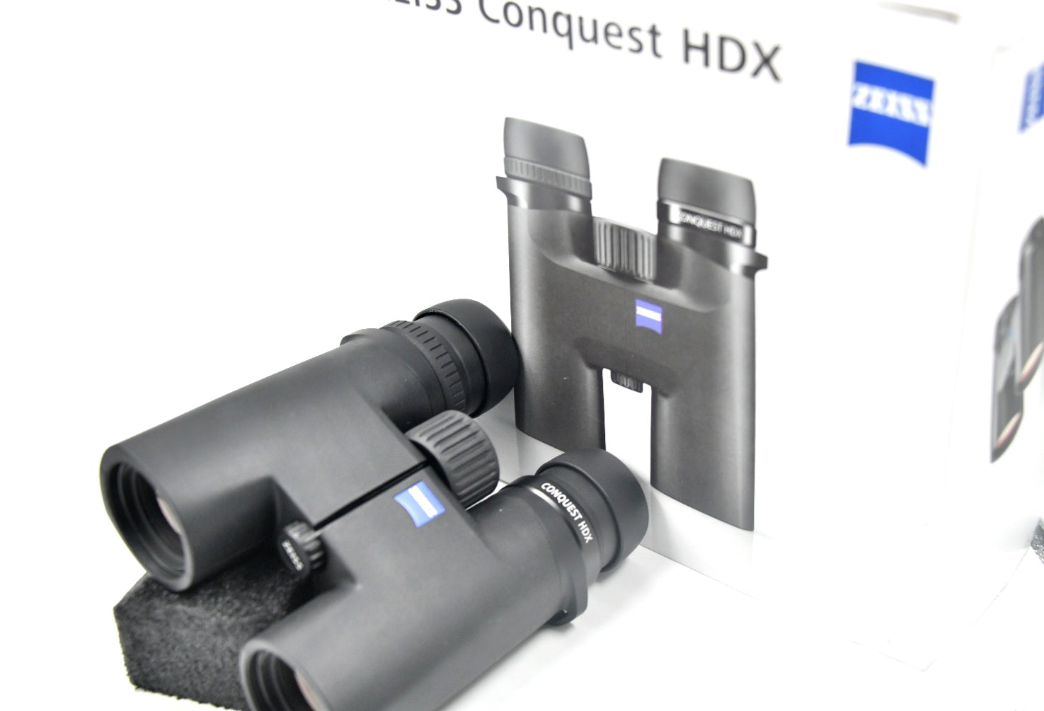 Zeiss Conquest HDX 8X32 Binoculars 